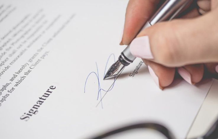 How Virtual Notary Services are Changing the Way We Handle Official Papers