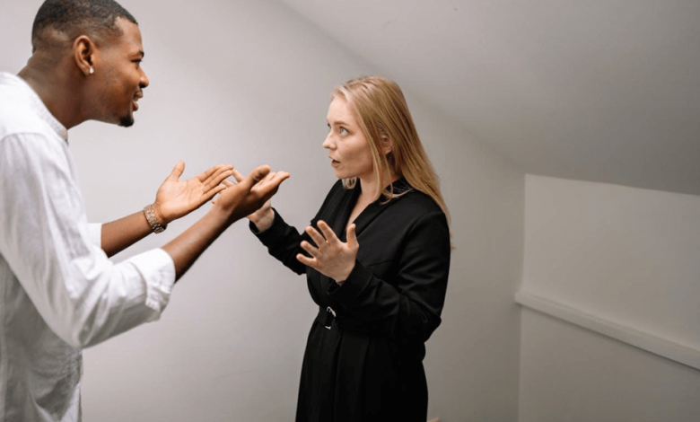 Tips to Overcome Disputes in a Relationship or Struggling Family